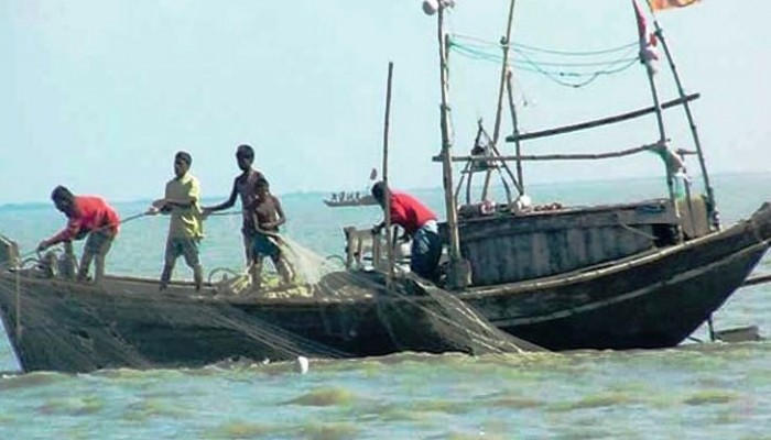 সাগরে নামবে না বাংলাদেশের জেলেরা, কদিন পরে মাছ ধরবে ভারতীয়রা