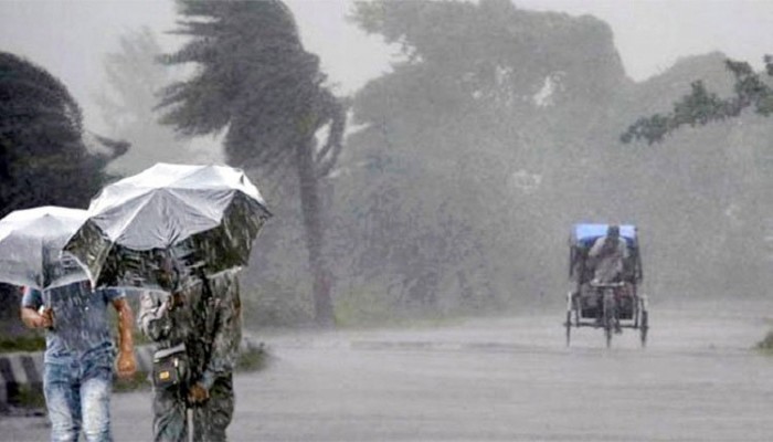 দেশের বিভিন্ন স্থানে ভারি বৃষ্টির পূর্বাভাস