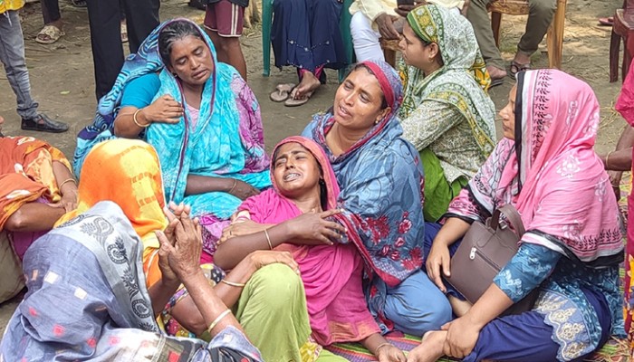 কুপিয়ে পা বিচ্ছিন্ন করে আওয়ামী লীগ নেতাকে খুন