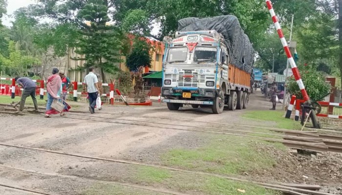 ভারত থেকে গম আসছে