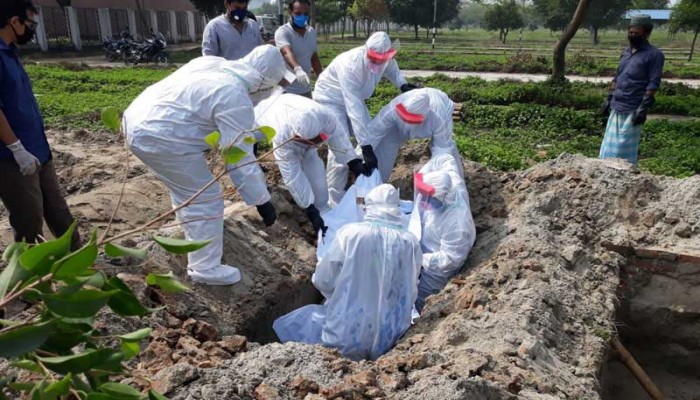 করোনায় ৪ জনের মৃত্যু, শনাক্ত নামল হাজারের নিচে