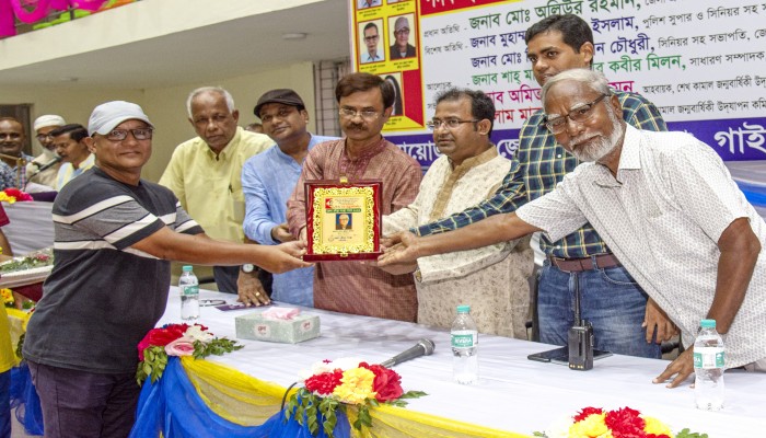 শেখ কামালের জন্মবার্ষিকীতে গাইবান্ধায় ‘জেলা ক্রীড়া সংস্থা পদক’ পেলেন ৫ কৃতী  ব্যক্তি