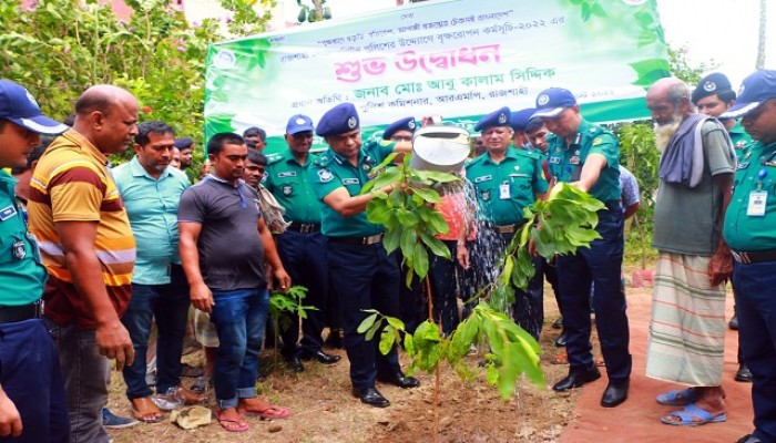 আরএমপি’র উদ্যোগে বৃক্ষরোপণ কর্মসূচির উদ্বোধন