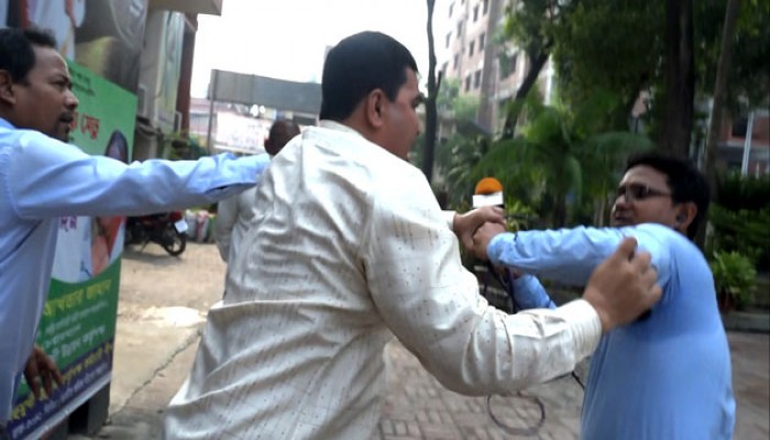 রাজশাহীতে সাংবাদিকের উপর হামলায় বিএমডিএর ২ কর্মচারি বরখাস্ত