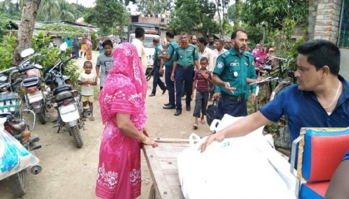 রাজশাহীতে যৌতুকের জন্য সন্তানের সামনে স্ত্রীকে হত্যা করে স্বামী