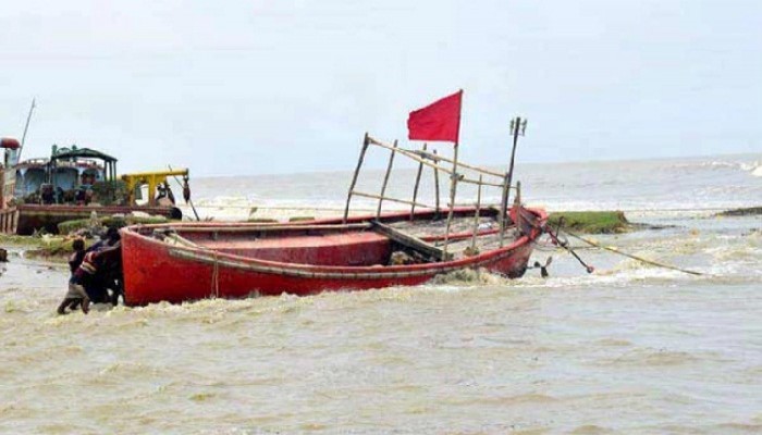 রাজশাহীসহ ২০ জেলার নদীবন্দরে সতর্কতা