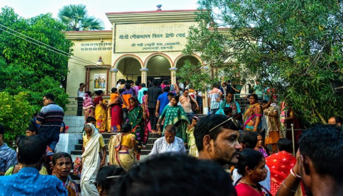 গোদাগড়ীতে খেতুরধামে লাখো ভক্তের সমাগম শেষ হলো অনুষ্ঠান