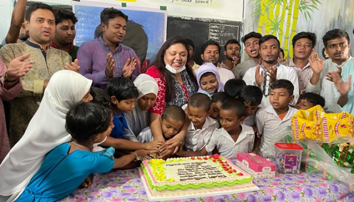 রাজশাহীতে শিশুদের নিয়ে শেখ রাসেলের জন্মদিন পালন