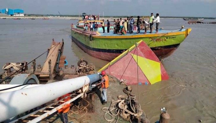 ড্রেজারডুবির ঘটনায় একে একে উদ্ধার হলো ৮ লাশ