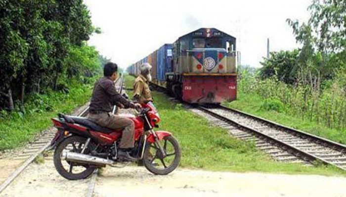 রাজশাহীতে ট্রেনে কাটা পড়ে নারীর মৃত্যু