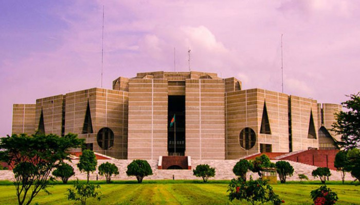 পিএসসির পরীক্ষায় ভুয়া পরীক্ষার্থীর দুই বছর ও প্রশ্ন ফাঁসে ১০ বছর কারাদণ্ড