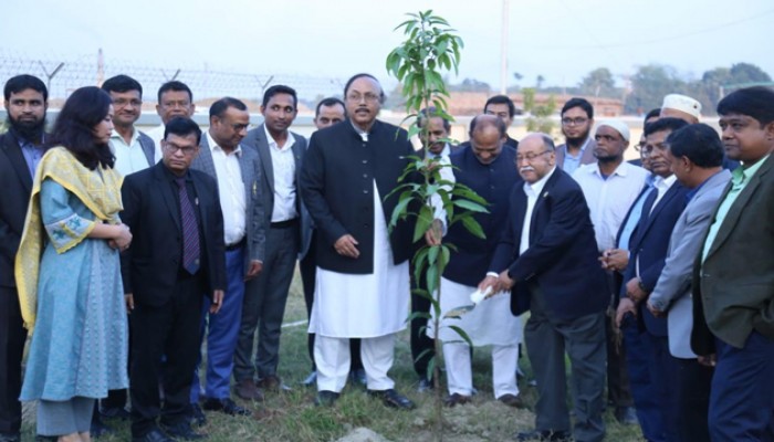 রাজশাহীতে বিসিক শিল্পনগরী-২ পরিদর্শনে শিল্পমন্ত্রী ও রাসিক মেয়র