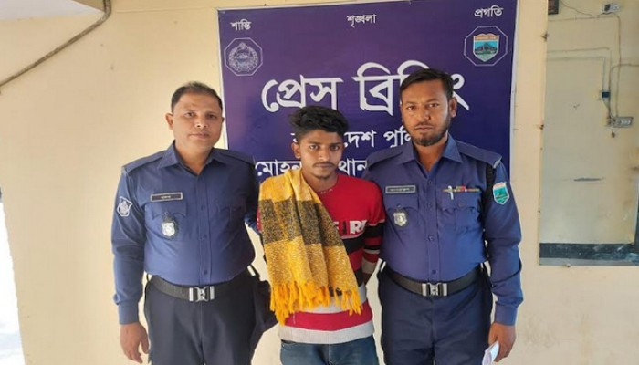 মোহনপুরে প্রকাশ্যে হেরোইন সেবনের দায়ে যুবকের জেল