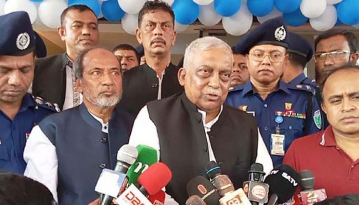 ‘বিএনপি ১০ ডিসেম্বর চাল-ডাল নিয়ে কার্যালয়ে অবস্থান করবে, বিষয়টি দেখছি’