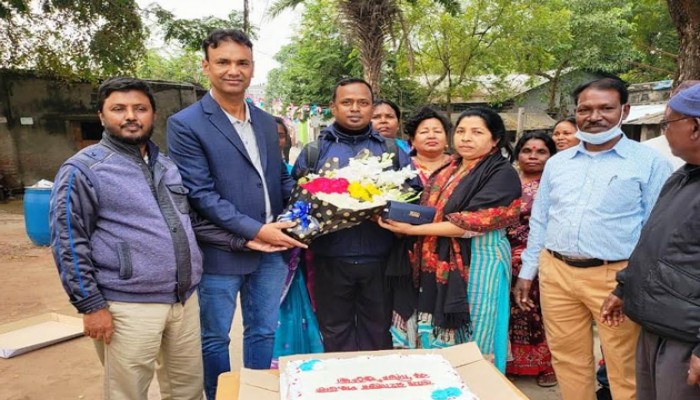 বড়দিন উপলক্ষে খ্রিস্টান ধর্মাবলম্বীদের রাসিক মেয়রের পক্ষ থেকে শুভেচ্ছা জ্ঞাপন