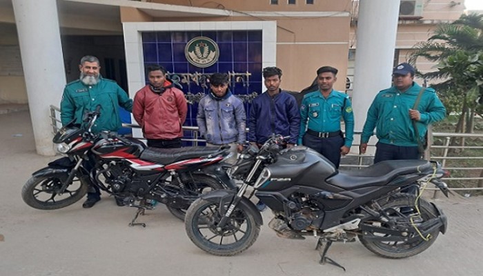রাজশাহীতে মোটরসাইকেলসহ চোরচক্রের ৩জন গ্রেপ্তার