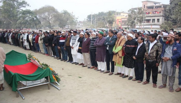 বীর মুক্তিযোদ্ধা ইমদাদুল হককের রাষ্ট্রীয় মর্যাদায় দাফন