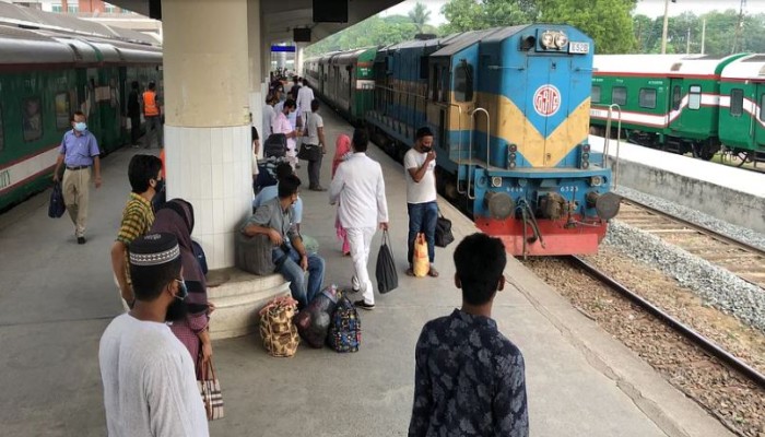 পুলিশ কনস্টেবলের ওপর হামলার অভিযোগে জাতীয় যুব গেমসের ১২ খেলোয়াড় আটক