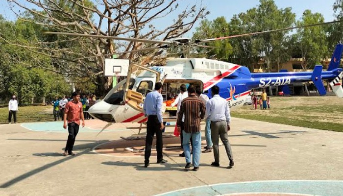 উন্নত চিকিৎসার জন্য ঢাকায় নেওয়া হলো রাসিক মেয়রের শ্বাশুড়িকে