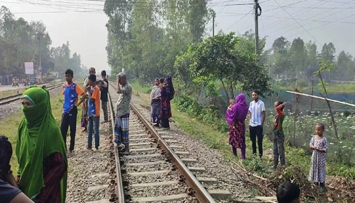 টাঙ্গাইলে ট্রেনে কাটা পড়ে মা-মেয়েসহ ৪ নারী নিহত