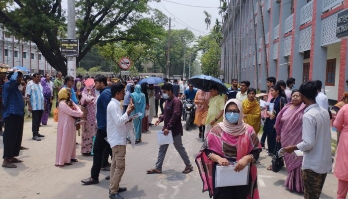 রাবিতে ভর্তি পরীক্ষা দিতে এসে সন্তান প্রসব করলেন শিক্ষার্থী