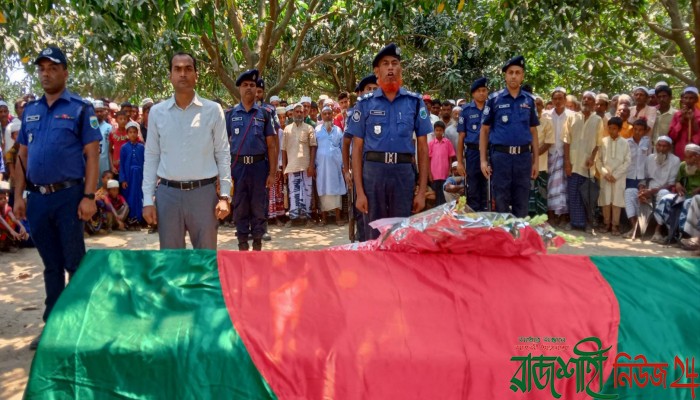 শিবগঞ্জে বীরমুক্তিযোদ্ধা মেহরাব আলীর রাষ্ট্রীয় মর্যাদায় দাফন