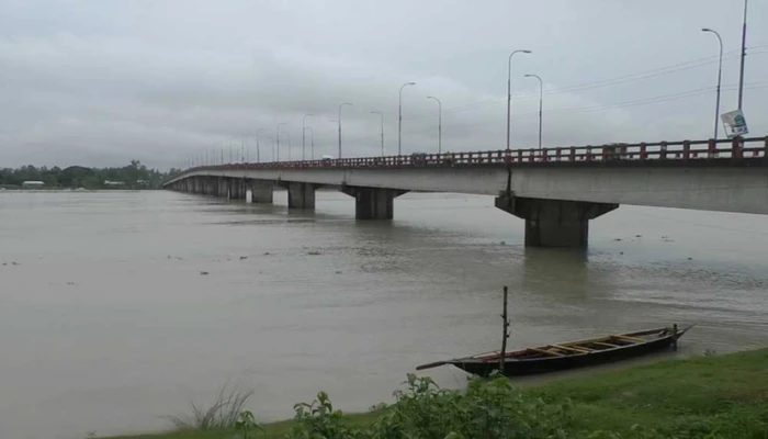 তিস্তার পানি উপচে নিম্নাঞ্চল প্লাবিত, বিস্তৃত বন্যার শঙ্কা