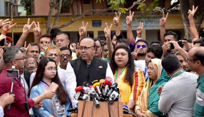 নির্বাচনে না এসে বিএনপি ভুল করেছে, ভোট দিয়ে বললেন লিটন