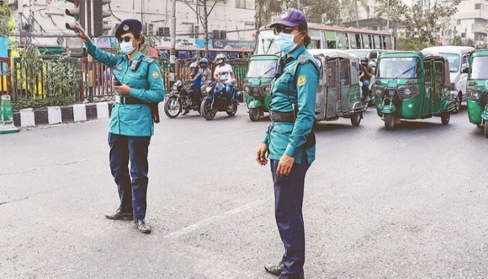 ঈদযাত্রা ও হাটের শৃঙ্খলায় ট্রাফিক পুলিশের ২৪ নির্দেশনা