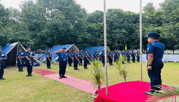 চাঁপাইনবাবগঞ্জ পুলিশ লাইন্স মাঠে পদোন্নতি পরীক্ষার ক্যাম্পিং অনুষ্ঠিত*