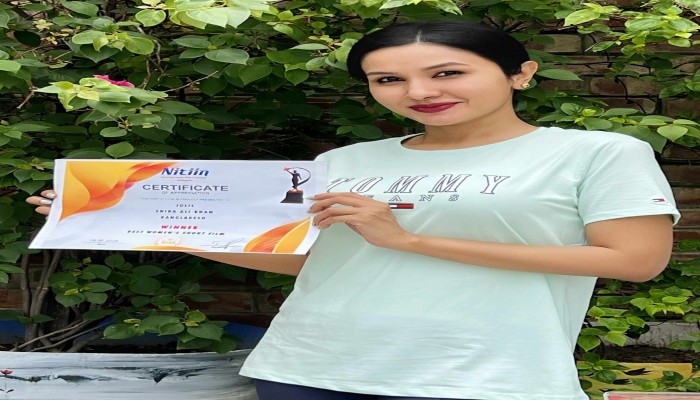 ‘বেস্ট ফার্স্ট টাইম ডিরেক্ট’ পেয়ে যা বললেন চিত্রনায়িকা শিবা আলী খান