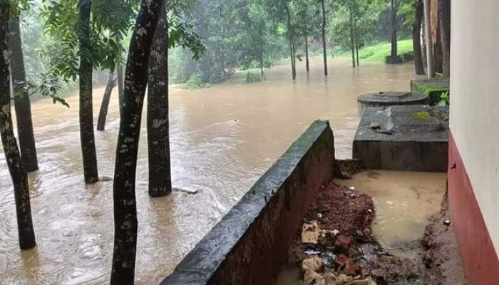 চট্টগ্রামে বন্যায় ১৫ জনের মৃত্যু