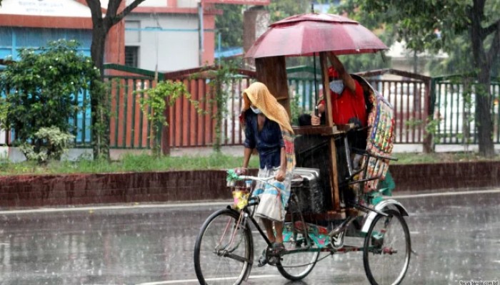 আরও ৩ দিন থাকবে এমন বৃষ্টি, দিনের তাপমাত্রা কমবে