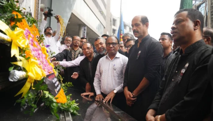 জাতির পিতার স্বপ্ন বাস্তবায়নের প্রতিজ্ঞা করতে হবে: ডিএনসিসি মেয়র