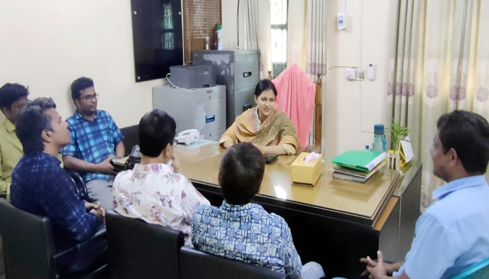 রাণীনগরে সাংবাদিকদের সাথে নবাগত কৃষি কর্মকর্তার মতবিনিময়