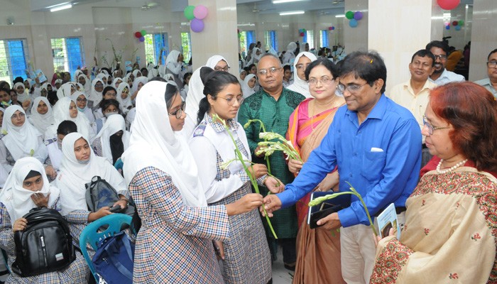 রাজশাহী কলেজের একাদশ শ্রেণির নবীন বরণ উদ্যাপন