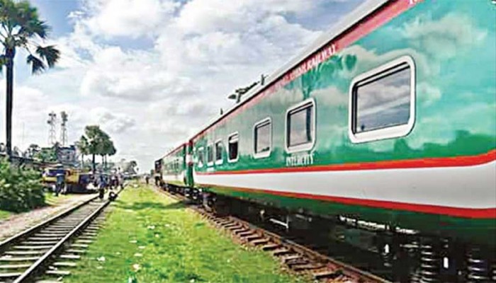 লুটপাটের আখড়া রেলওয়ে: এক বছরেই ৪১৯ কোটি টাকার ঘাপলা