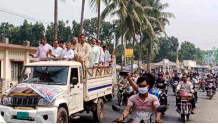 বাঘায় অবরোধের বিরুদ্ধে আ.লীগের ট্রাক ও মোটরসাইকেল সোডাউন