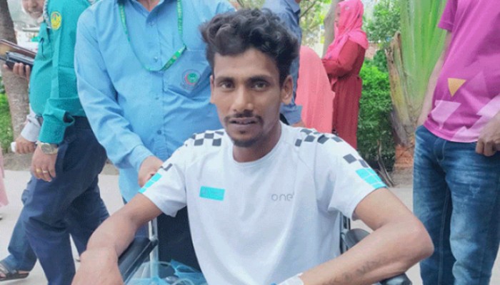 মা’দকসেবী আসামি নিয়ে পুলিশ বে’কায়দায়
