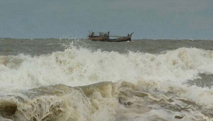 সমুদ্রের বৈরী পরিবেশে বছরে ১৩৫০ মৃত্যু