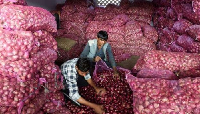 চট্টগ্রামে পেঁয়াজের দাম খুচরায় এখনো বাড়তি