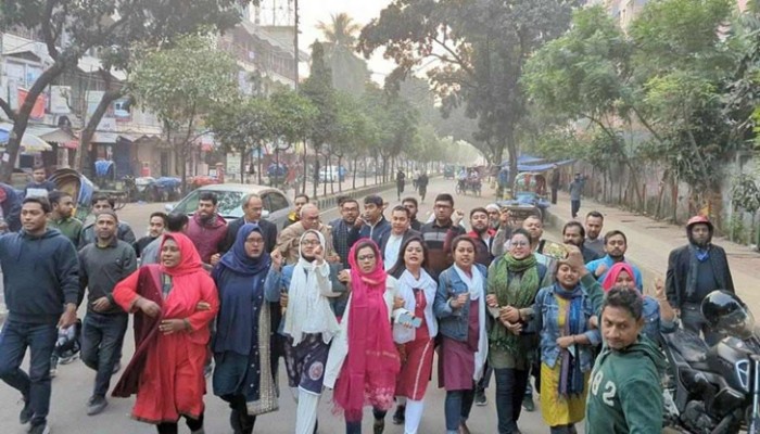 হরতাল সমথর্নে রিজভীর নেতৃত্বে বিক্ষোভ মিছিল