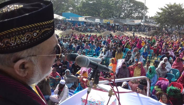 ‘দেশের উন্নয়নের জন্য নৌকায় ভোট দিন : ফারুক চৌধুরী