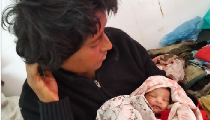 মা হলো পাগলি বাবা হলোনা কেউ!