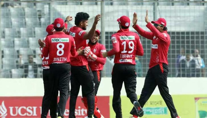 নতুন বিয়ের পর মাইলফলক স্পর্শ করলেন মালিক