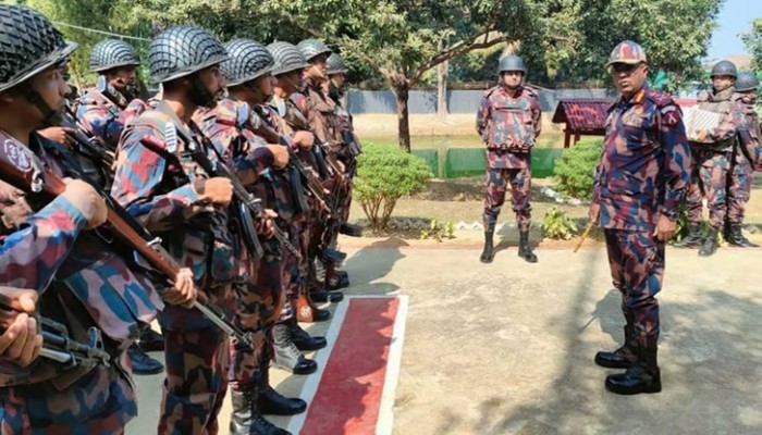 গোলাগুলির শব্দে সীমান্ত এলাকায় আতঙ্ক