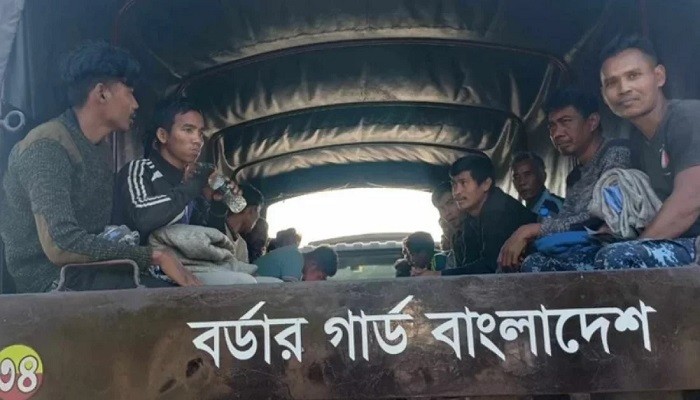`পরিচয় জেনে আশ্রিতদের ফেরত দেওয়া প্রয়োজন`