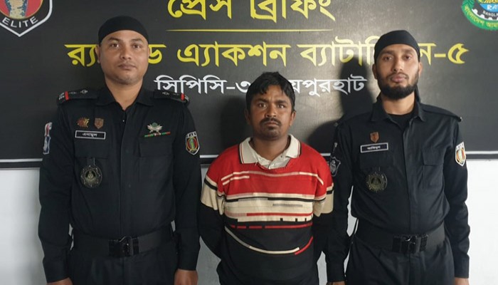 নওগাঁয় ট্যাপেন্টডালসহ ১ মাদক ব্যবসায়ী গ্রেফতার