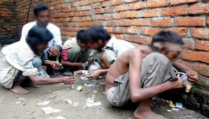 পুঠিয়া মাদকে গ্রাস করছে গ্রাম থেকে উপজেলার সদর