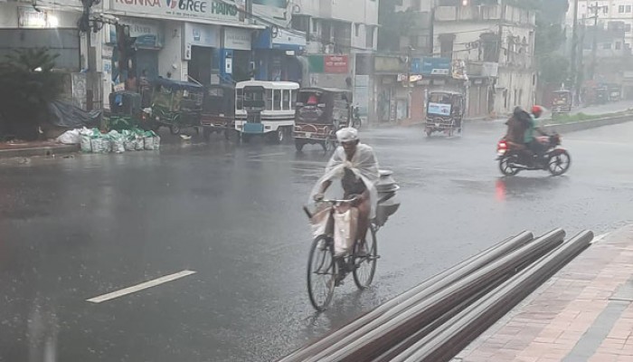 রাজশাহীসহ ৮ জেলায় ঝড়ো হাওয়াসহ বৃষ্টির পূর্বাভাস